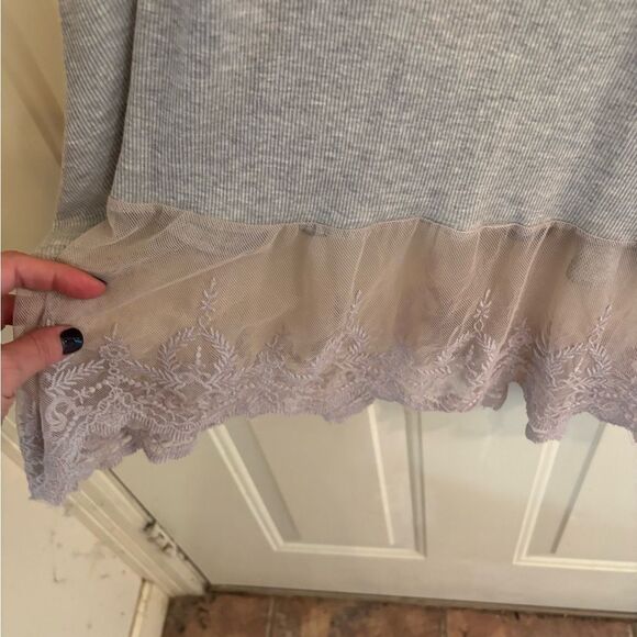 Anthropologie Umgee Light Gray Ribbed Tank Top with Lace Hem - Picture 4 of 5